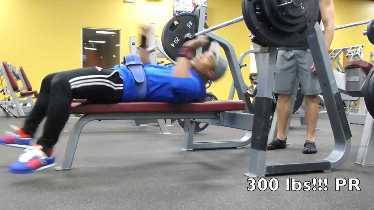 Bench Press PR! 300 lb progression