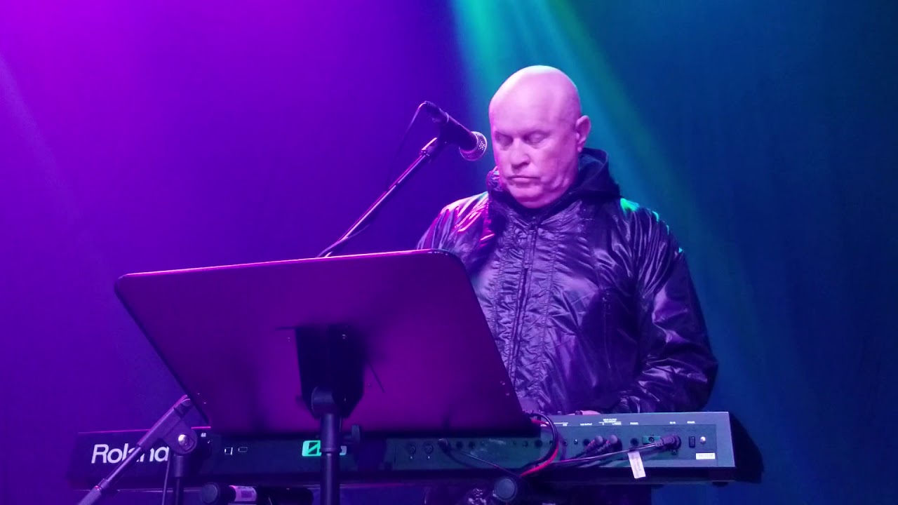 A FLOCK OF SEAGULLS - THE MORE YOU LIVE,THE MORE YOU LOVE - 