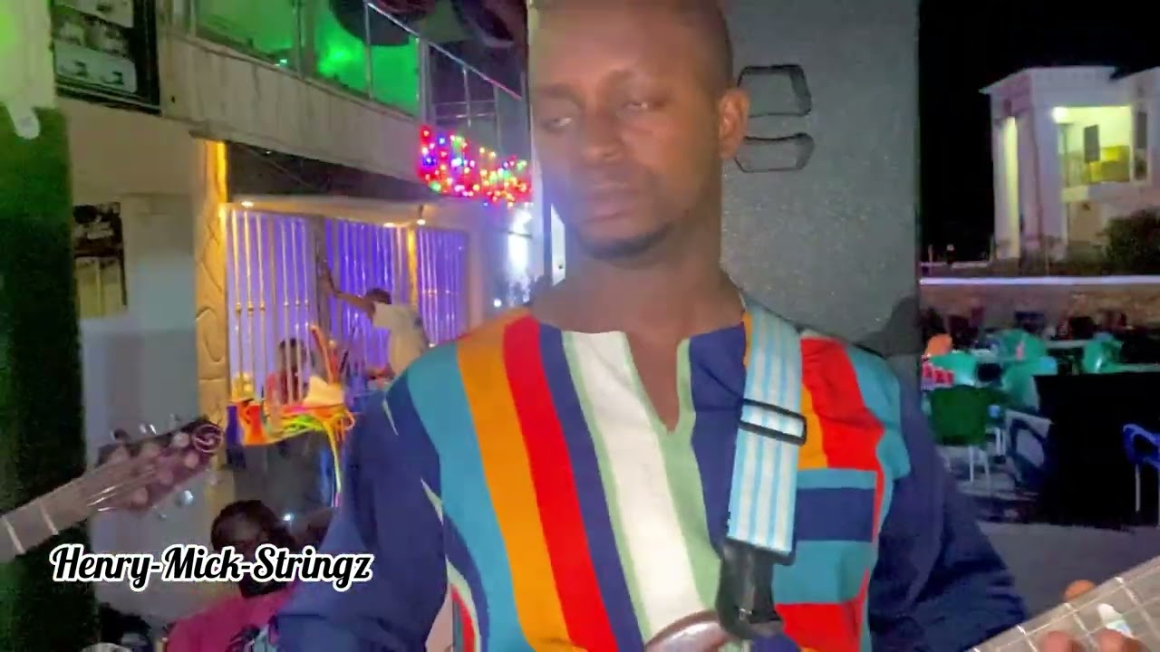 De great Onyelelue band live at Goodness hotel….