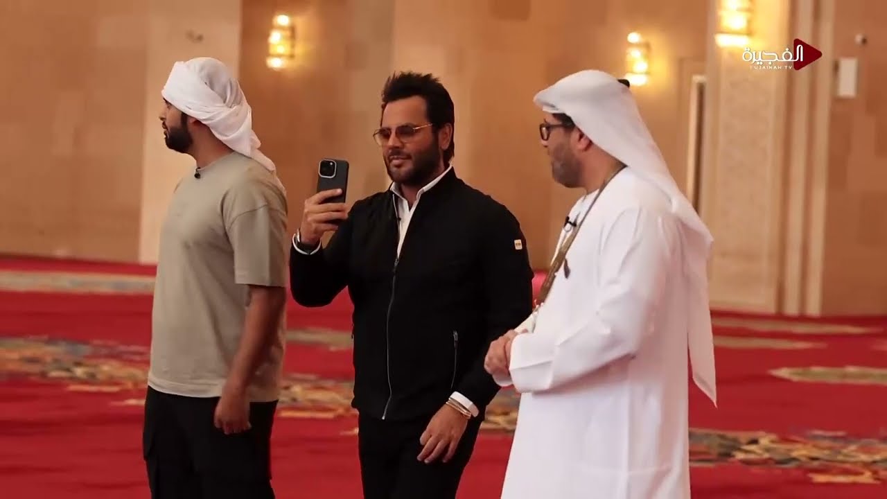 ثرية تزن سبعة أطنان وسجاد منسوج يدوياً .. معلومات مميزة عن جامع الشيخ زايد الكبير