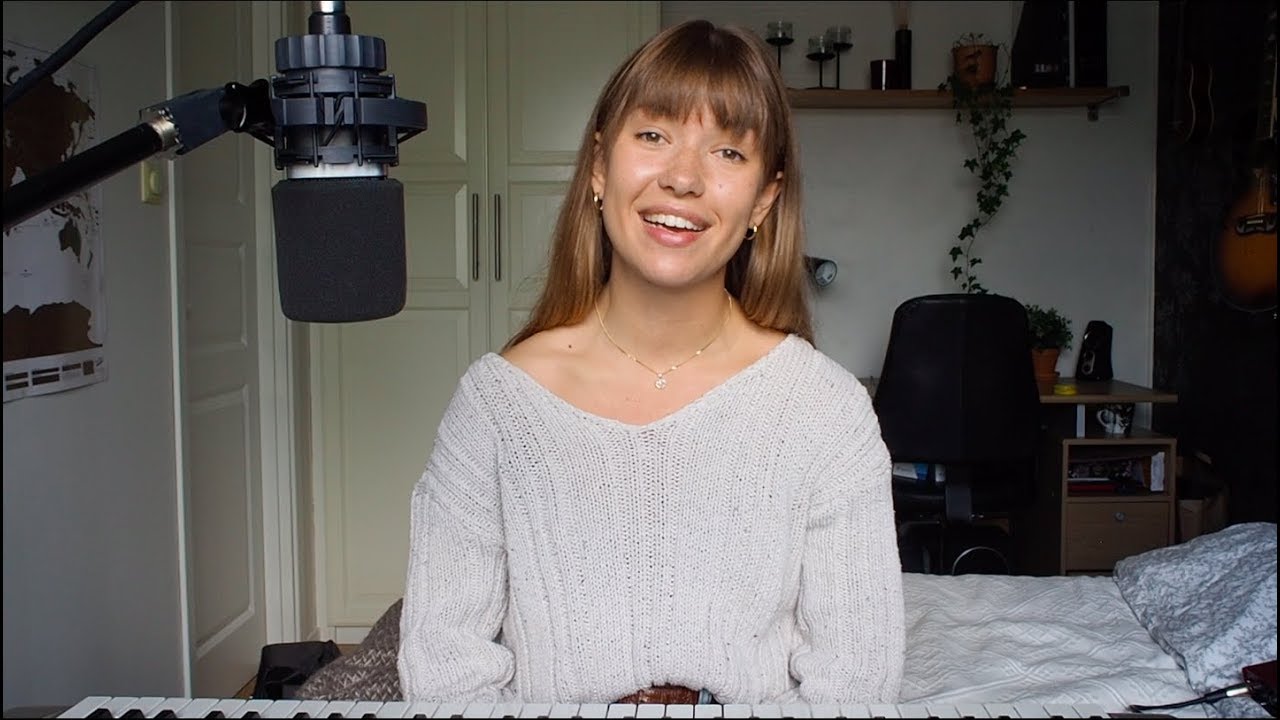 WAKE ME UP - AVICII (cover by Cornelia)