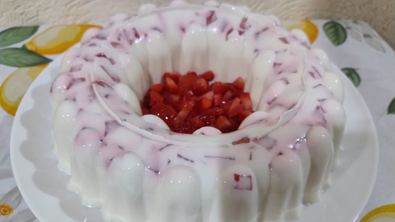 Gelatina de yogurt con fresas 🍓