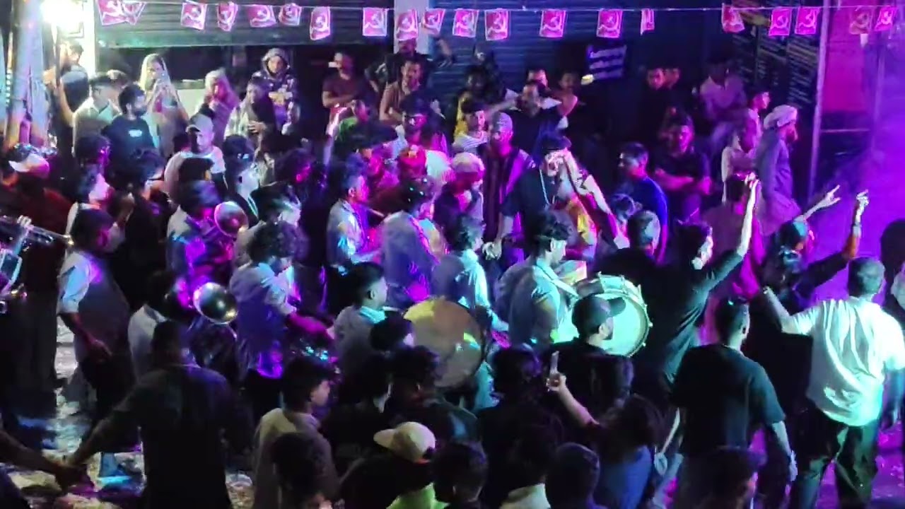 ജനസാഗരത്തിൽ ഒഴുക്കി സരിഗ -----------