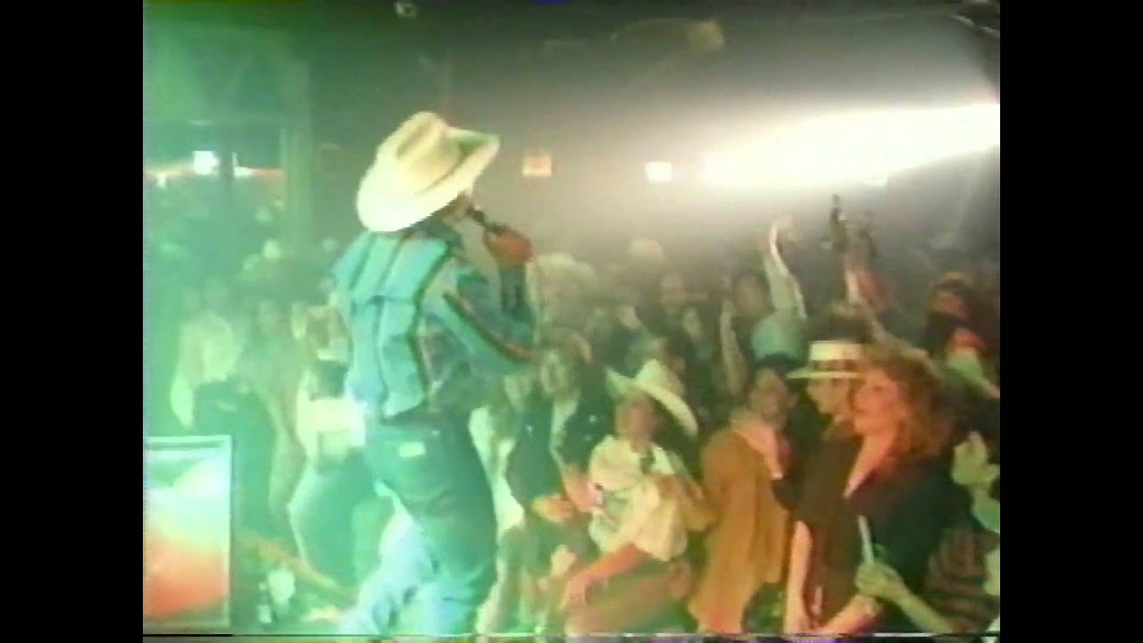 Emilio Y Grupo Rio