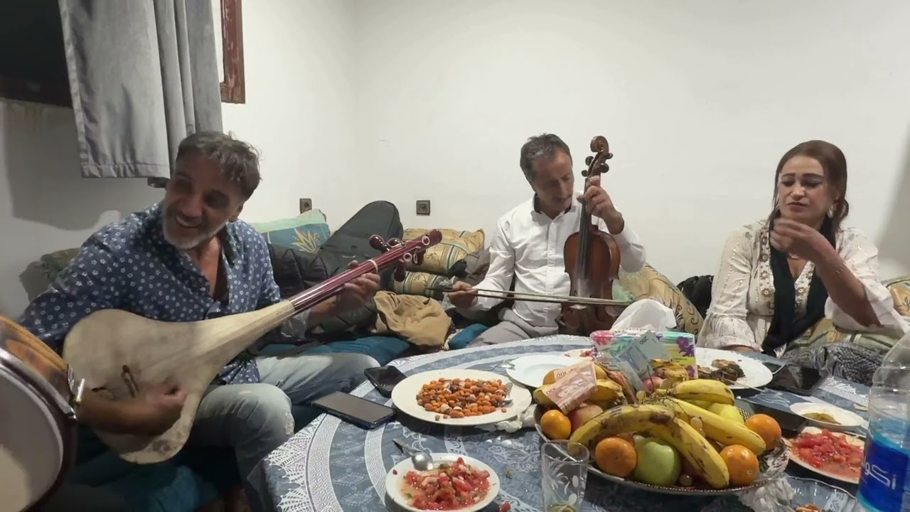 لقاء كلاسيكي جميل مع عبدالرحمان الگادي، بوجمعة الخنيفري، مونة الزاوية وضابط الإيقاع عبدالحق الرواضي