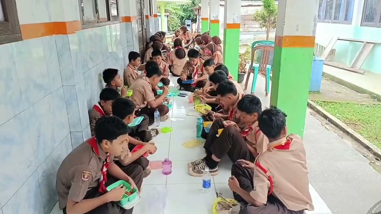 Kegiatan LDK(latihan dasar kepemimpinan) anggota OSIS
