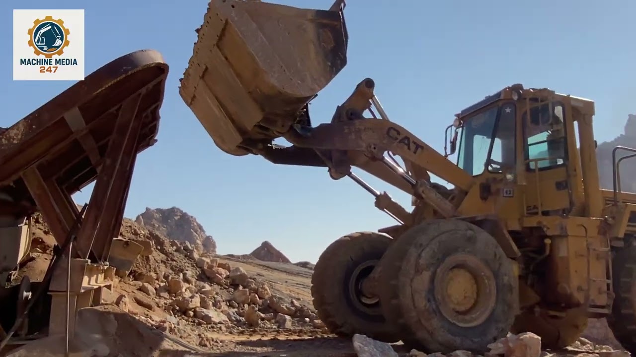 Amazing 4K Mining Machinery Movie Amazing Excavators, Wheel Loaders & Heavy Transports In Action