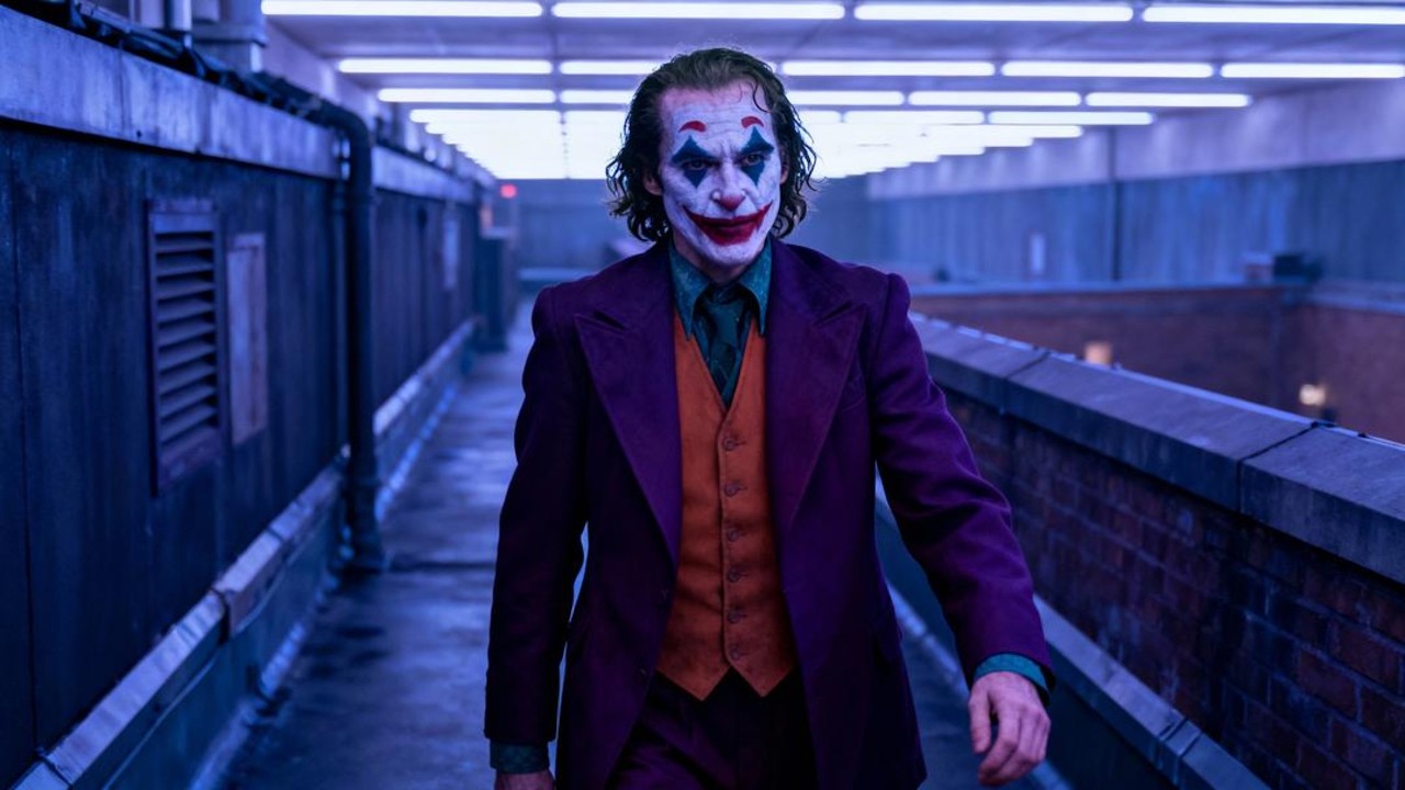 WORD IS… EVERY ASSASSIN IN THE CITY TURNED DOWN THE CONTRACT ON YOU 💀 Joker ApexRiot
