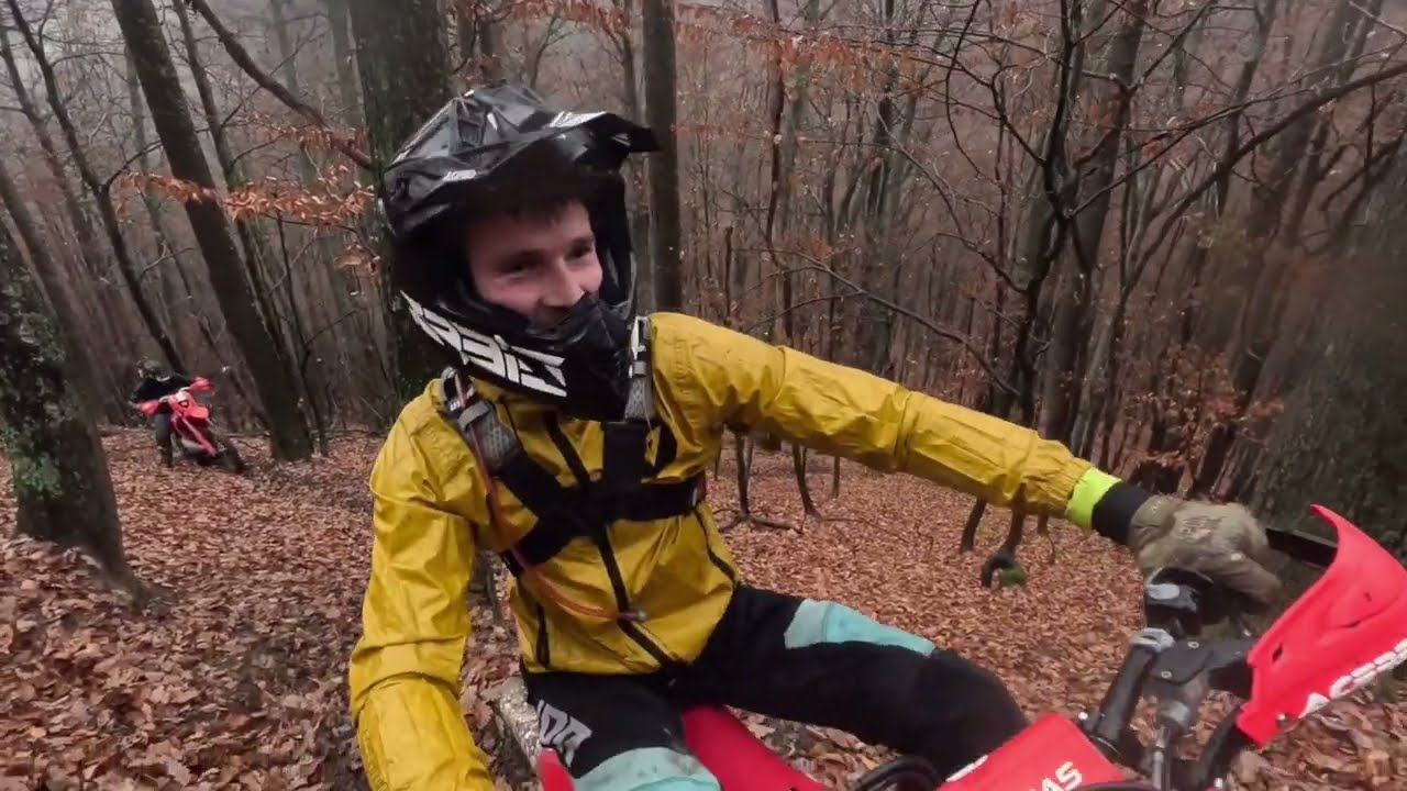 Cu Vicecampionii Hard Enduro Cupșeni în acțiune! Profi & Experți pe Torențială