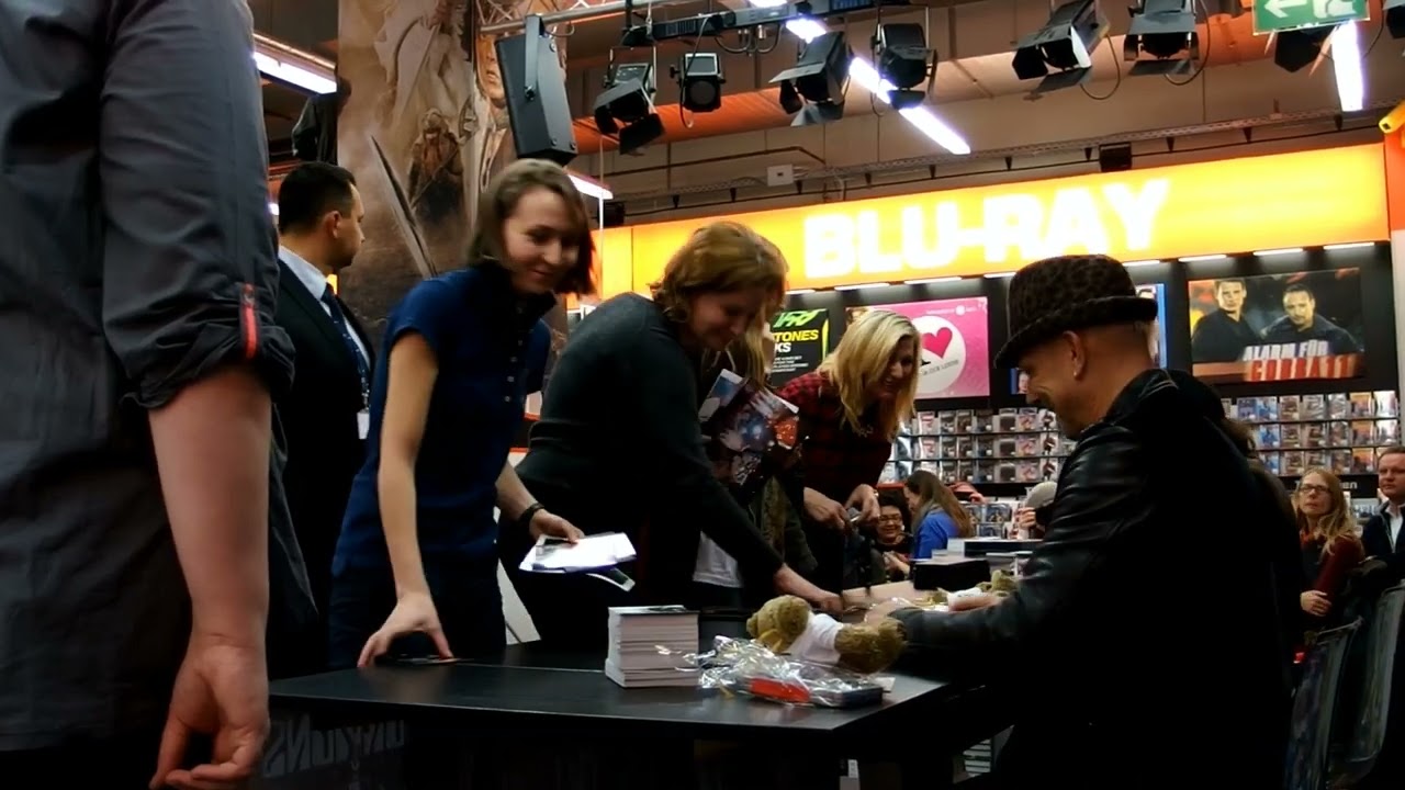 Scorpions, Autograph session in 