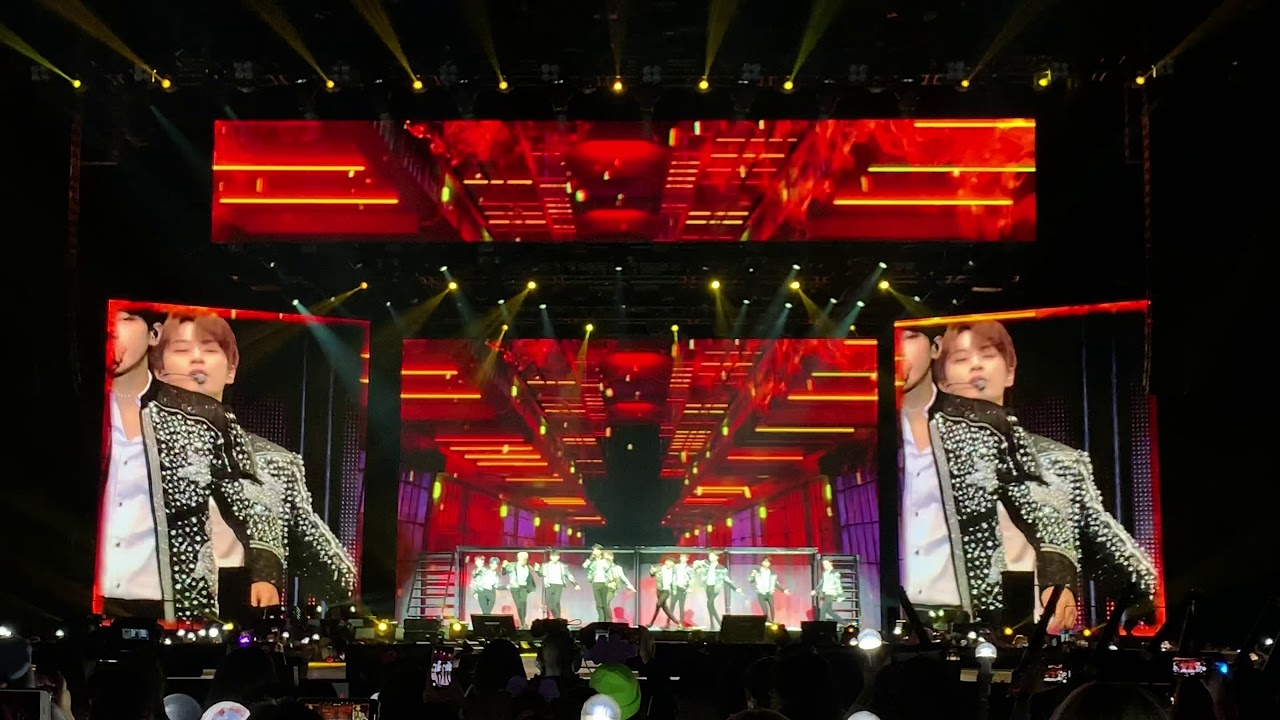 Seventeen - Clap - LA Forum - 200119