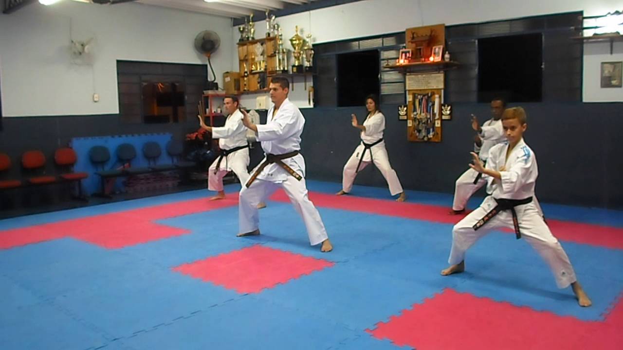 Bujin Do Kan-  Treino de kata Enpi 22 07 2016