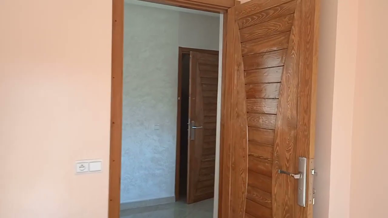 شقه للكراء الطبق الثالث مشمشه في حد سوالم في منظر جميل 0655426617