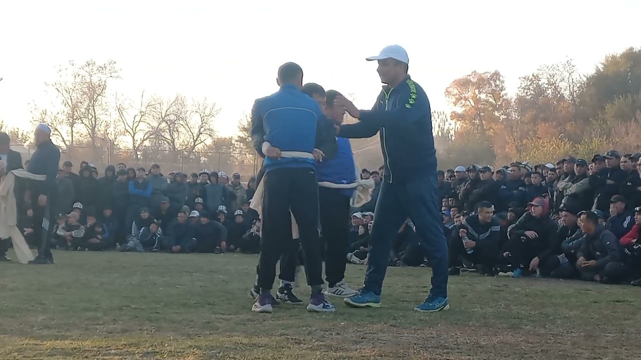Кыргызстандын бир канча чемпиону Азизбаев Сейитбек балбандын жаркын элесине арналган Лейлек курошу..