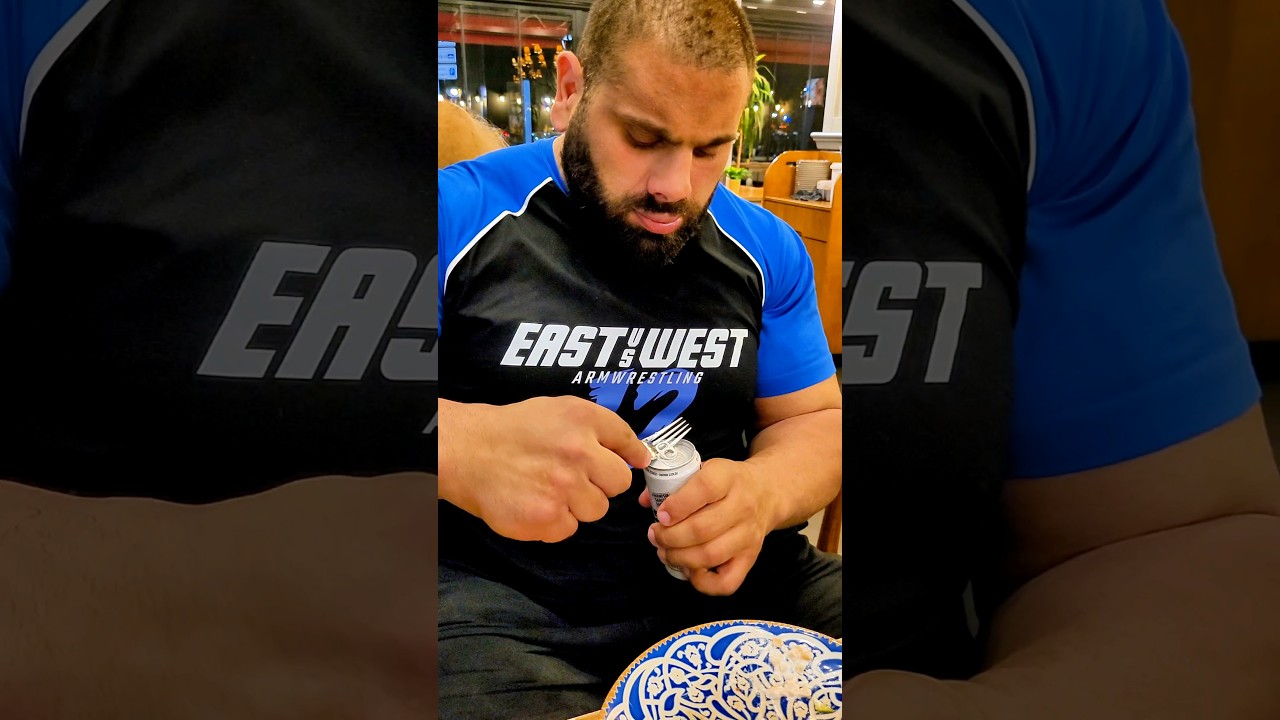 Открывалка для консервов #levansaginashvili #armwrestling #eastvswestarmwrestling #eastvswest #ev...