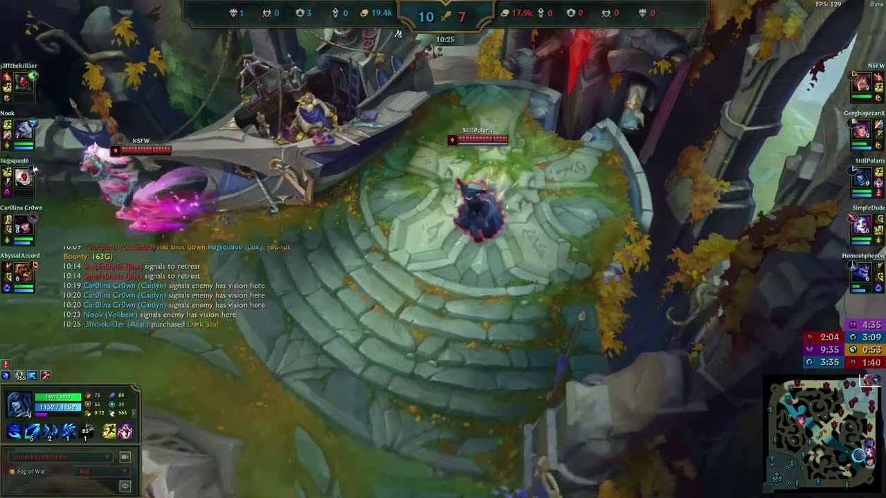 Lissandra vs. Lux Mid Close Game