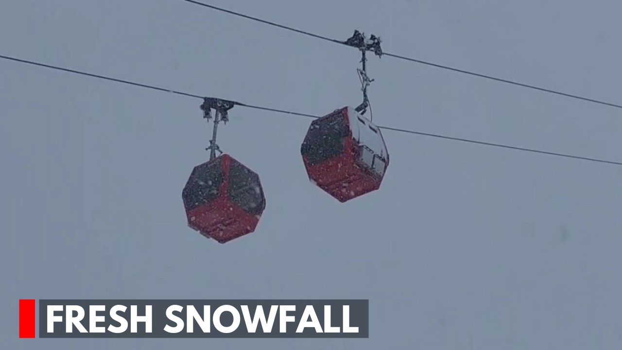 Gulmarg Receives Fresh Snowfall; Heavy Snow at Apharwat Peak, Kongdoori