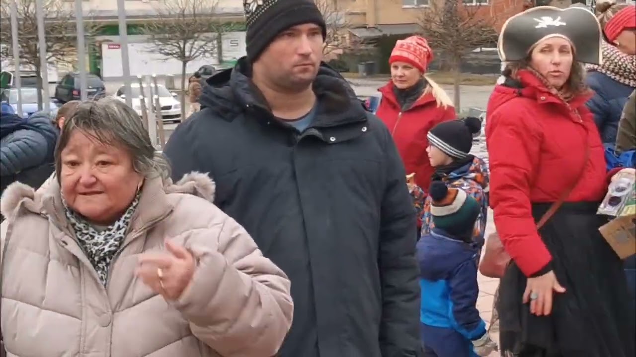 Svit : Pochovávanie truby