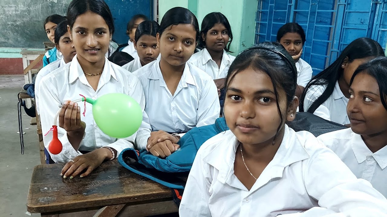 Air pressure/density hands-on activity with 🎈 and pipe