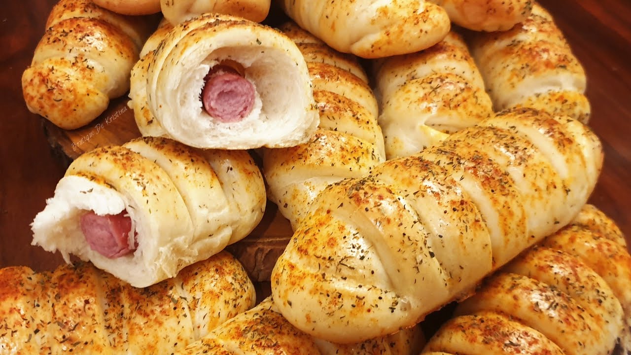 Копринени кифлички с кренвирши (кренвиршки) 😋