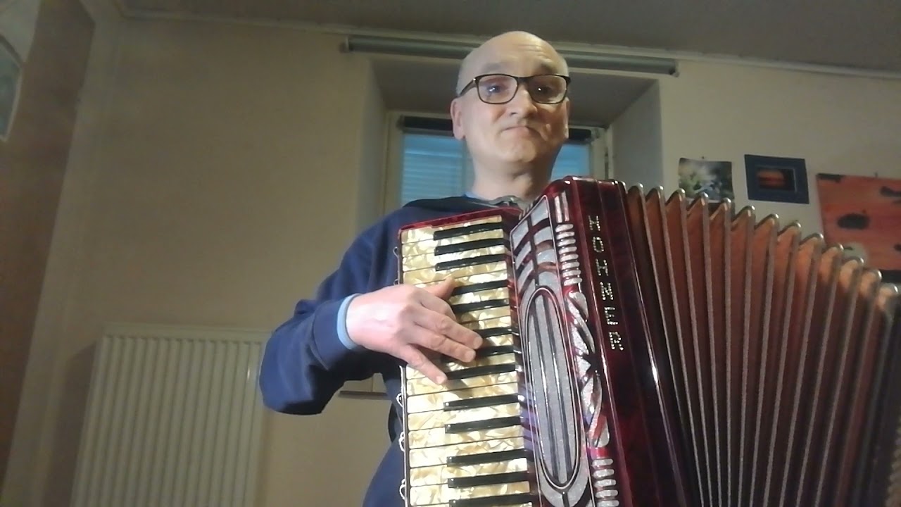 Dunkle Wälder/ Gozdovi v meseciri/ Hohner Morino 5555