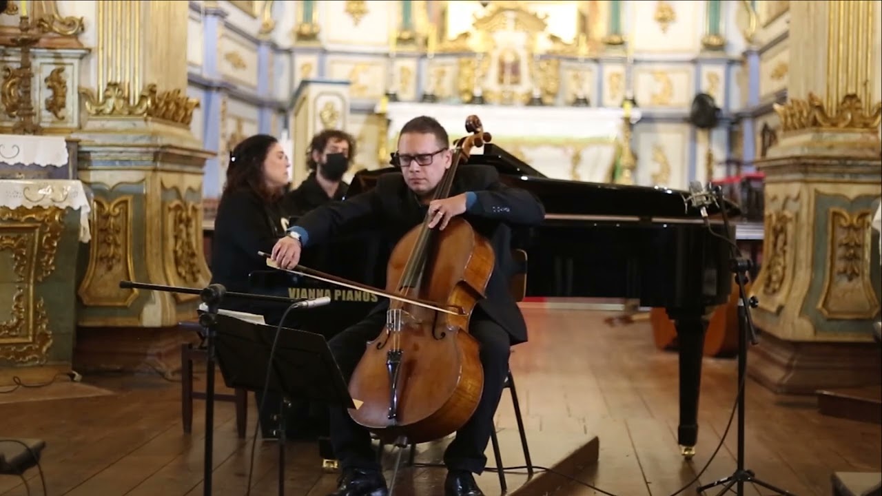Canto do Cisne Negro de Heitor Villa-Lobo Mauro Brucoli violoncelo e Rosana Diniz, piano