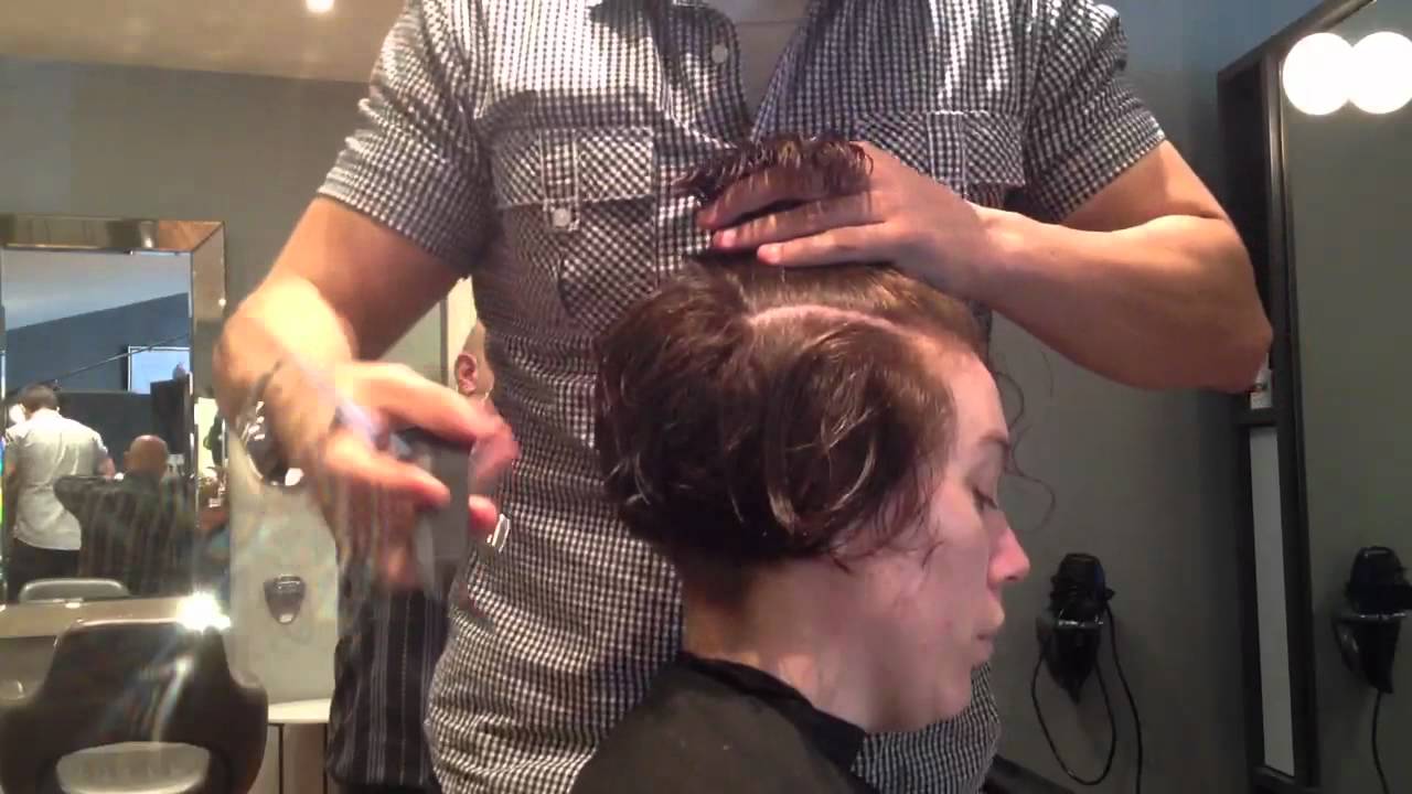 Adam Ciaccia - Creating ledge on curly hair Part 3