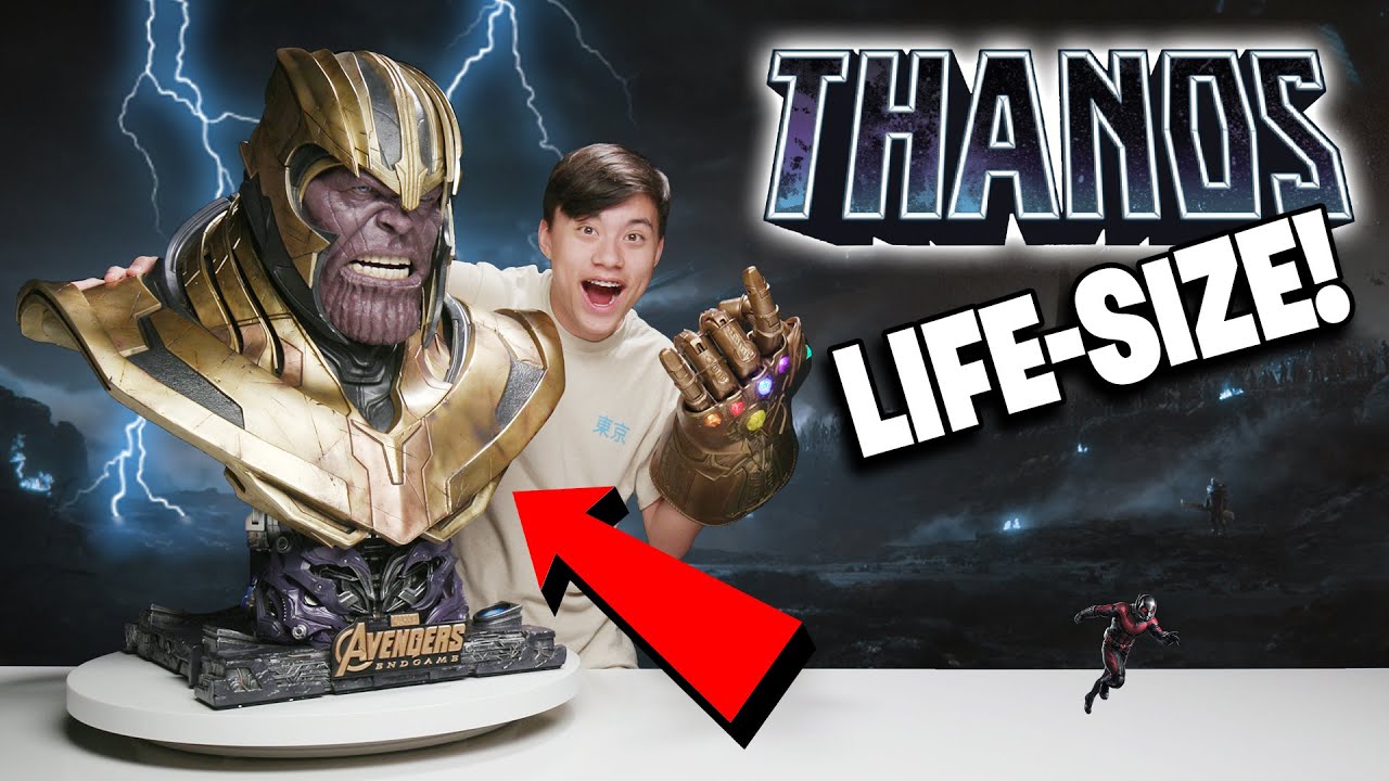 I BOUGHT A LIFE-SIZE THANOS!!! Scary Family Surprise - Queen Studios Thanos Bust