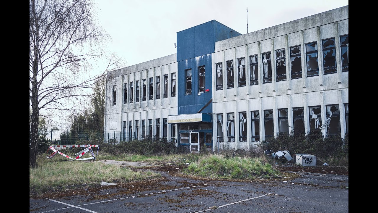 Exploring Abandoned Scunthorpe Offices