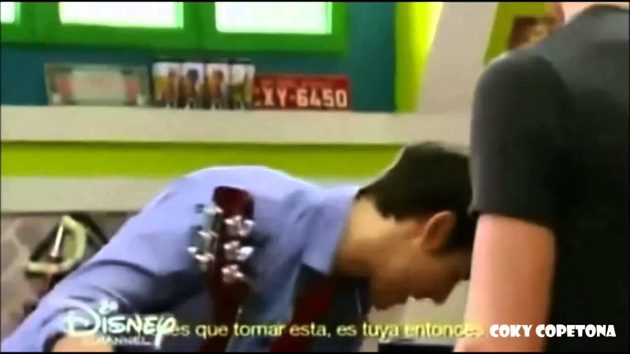 Violetta- Jorge Blanco & Ross Lynch Español Clip