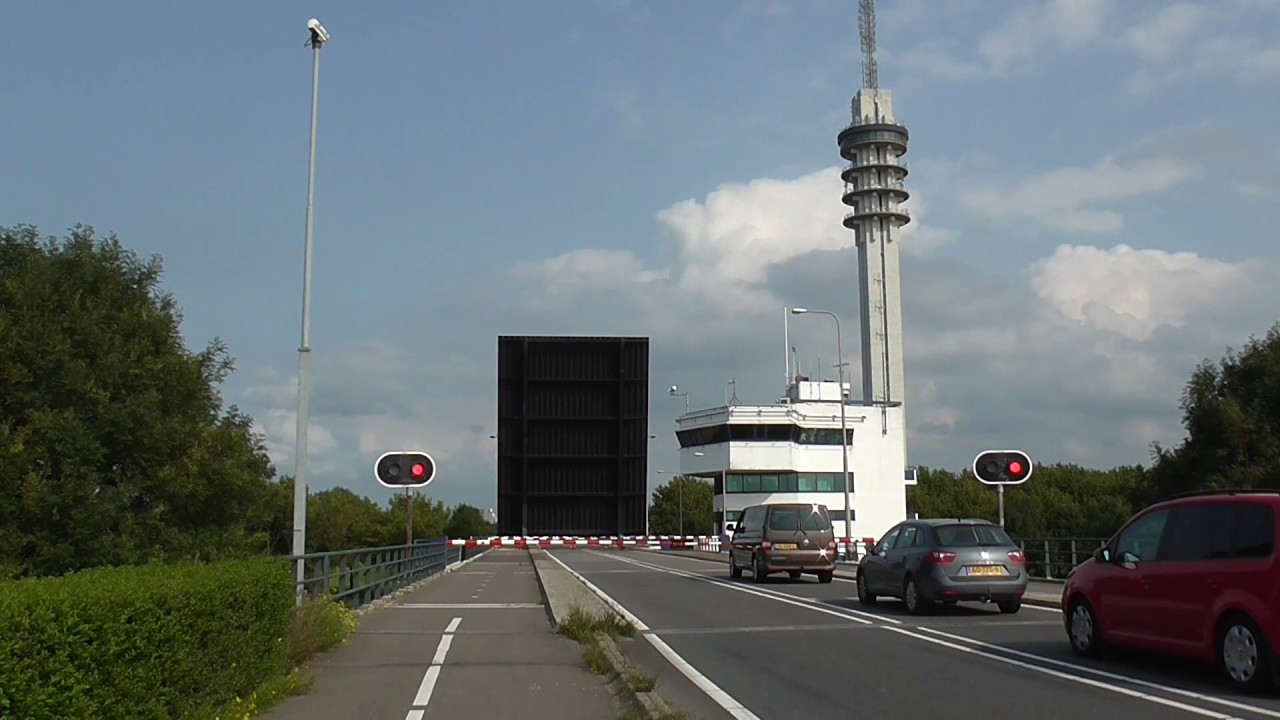 Brugopening Houtribbrug Lelystad Basculebrug/ Drawbridge/ Pont Basculant/ Zugbrücke