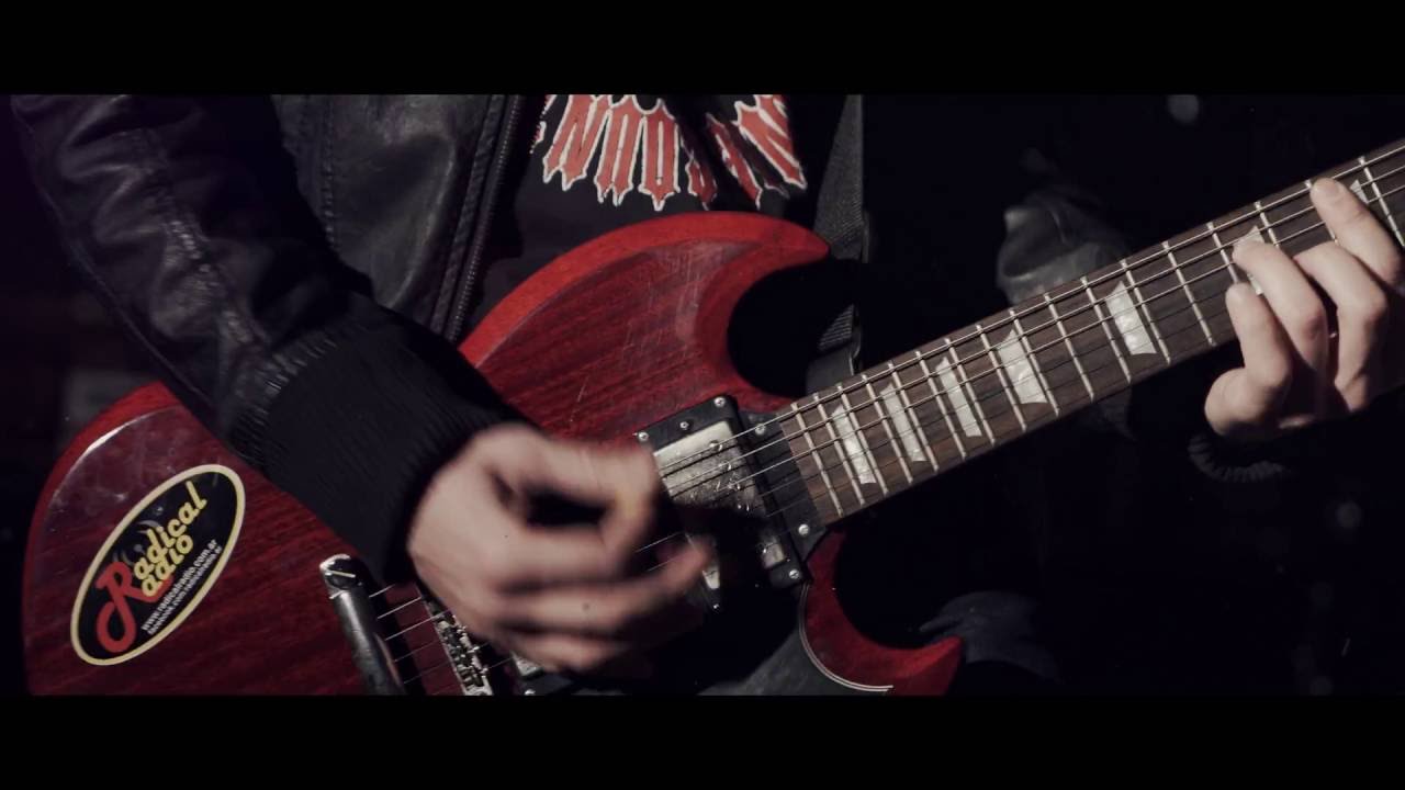 RADICAL RADIO -  Hey Hey! (Video Oficial)