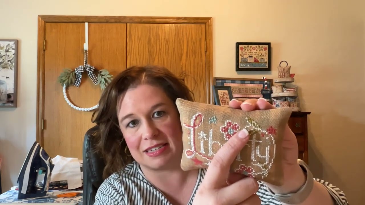 Mrs. Jones Stitches - Flosstube 55