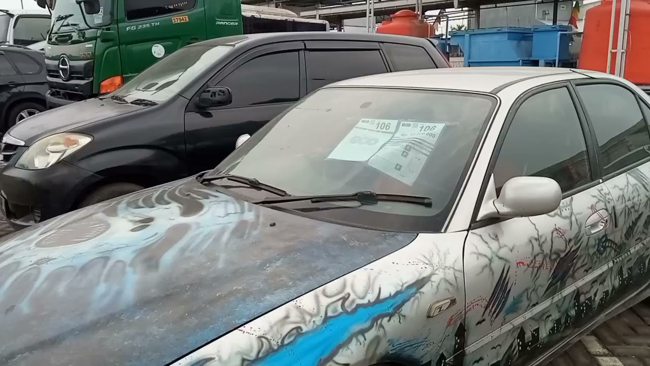 Lelang mobil ex laka. ada brio dan luxio
