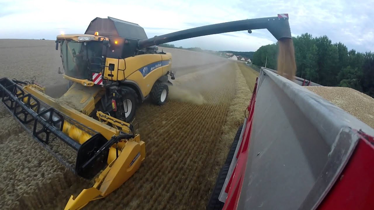 La moisson 2015 vu de l'intérieur ! ( CX 8080/ 100%GOPRO)
