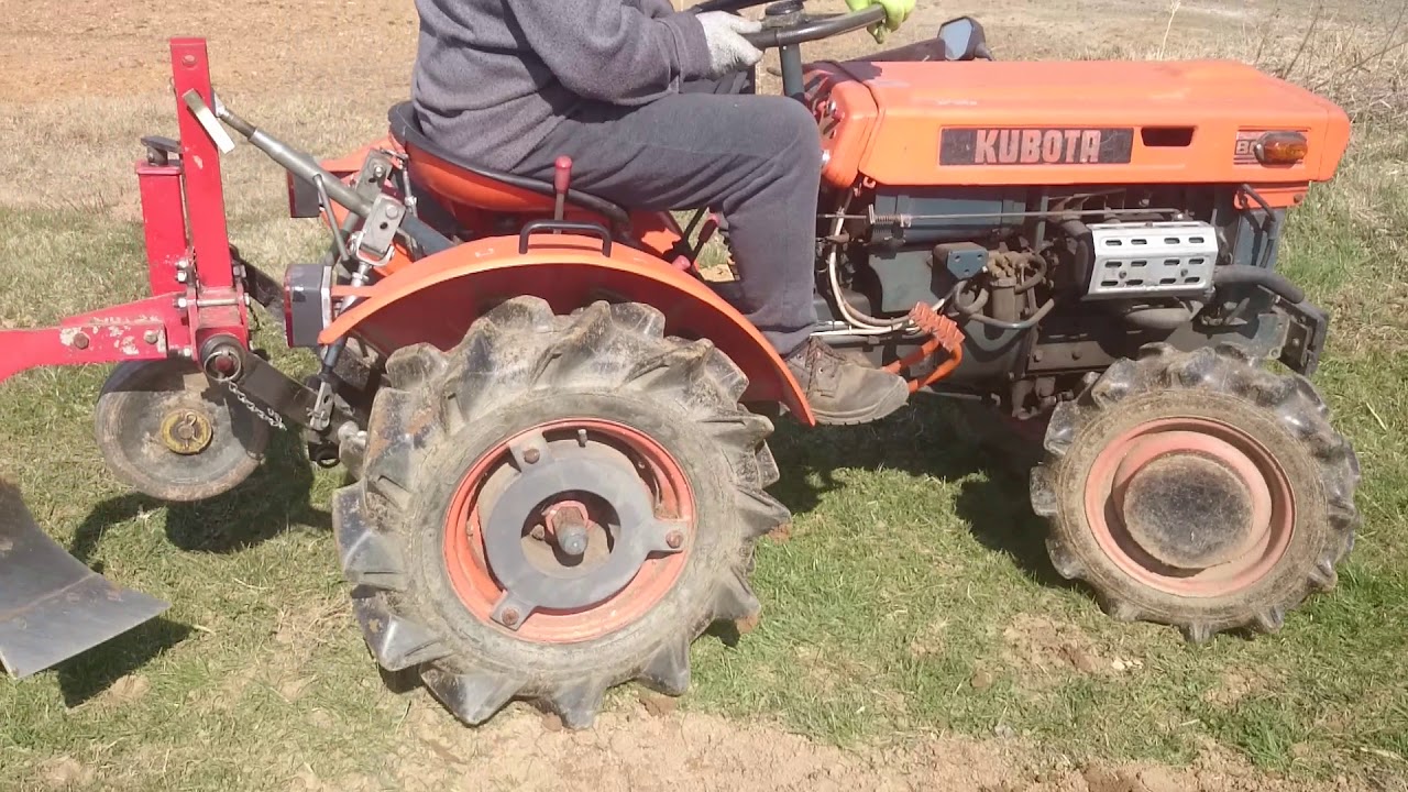 KUBOTA B 6000 orba pluh PNJ 1/20