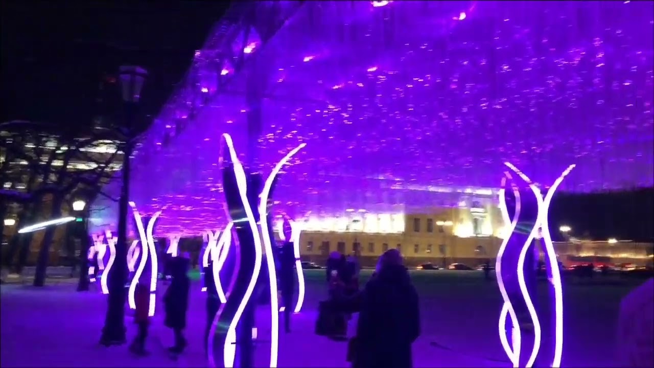Главная ёлка на Дворцовой площади и новогоднее освещение Санкт-Петербурга