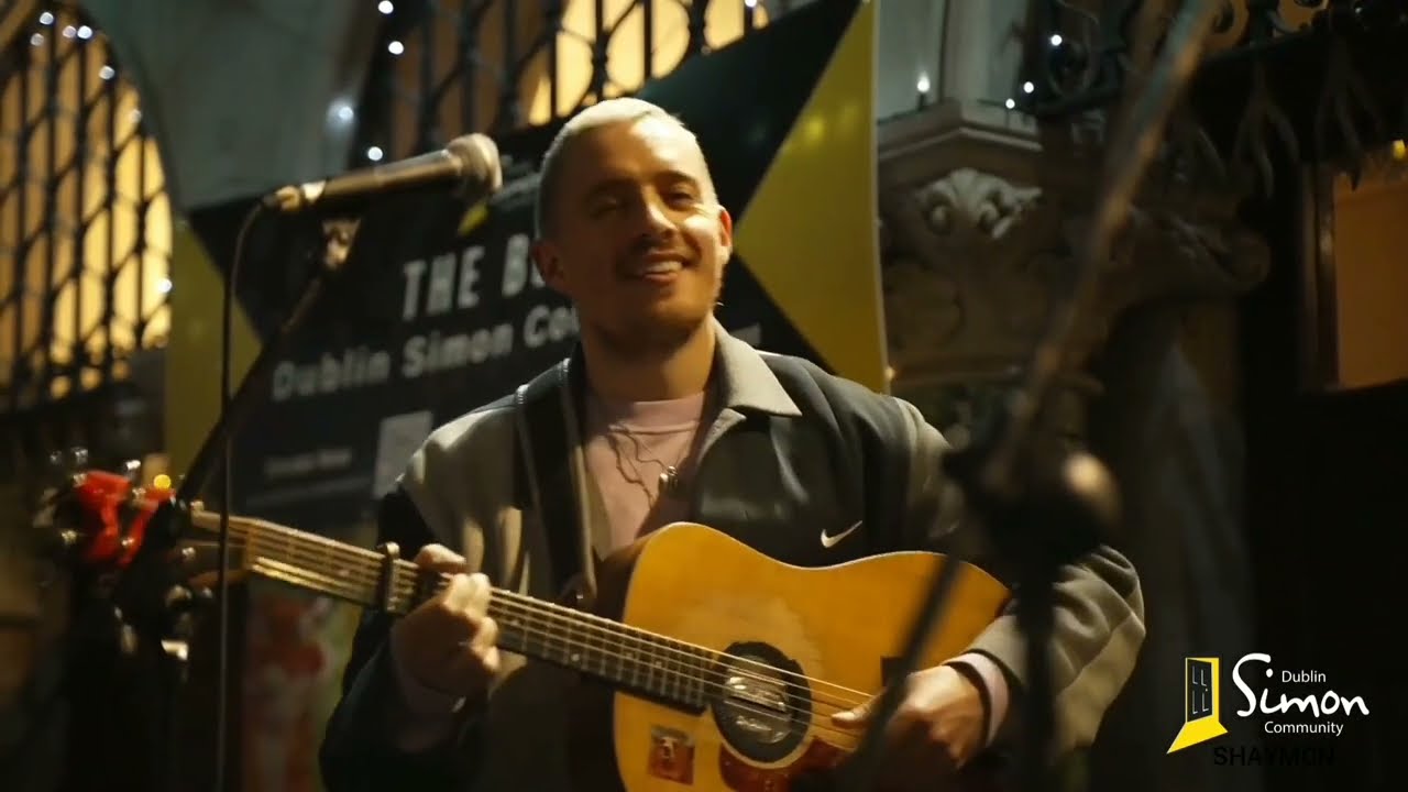 Dermot Kennedy : Atlantic City - Live  Dublin Busk 2022 