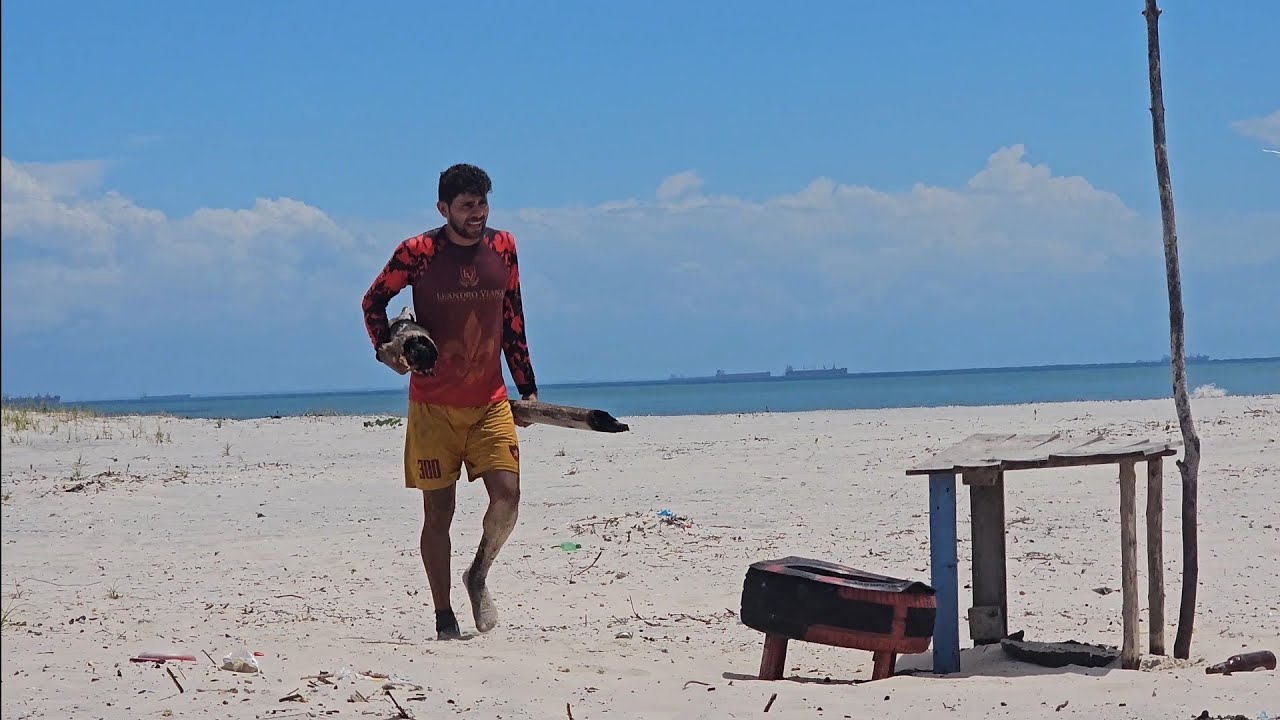SOBREVIVÊNCIA E MUITA PESCARIA NESSA AVENTURA.  ISOLADOS NA PRAIA. 