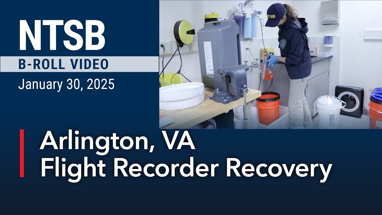 NTSB B-Roll - Recovering Flight Data Recorder from the Bombardier CRJ700 mid-air collision