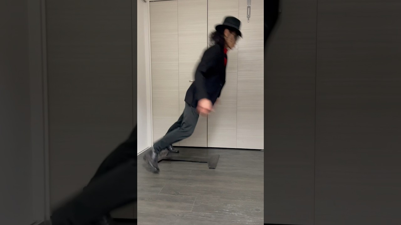 No Gravity 🕴🏿2️⃣. #michaeljackton #moonwalk #kingofpop #neverland #mj #michaeljackson