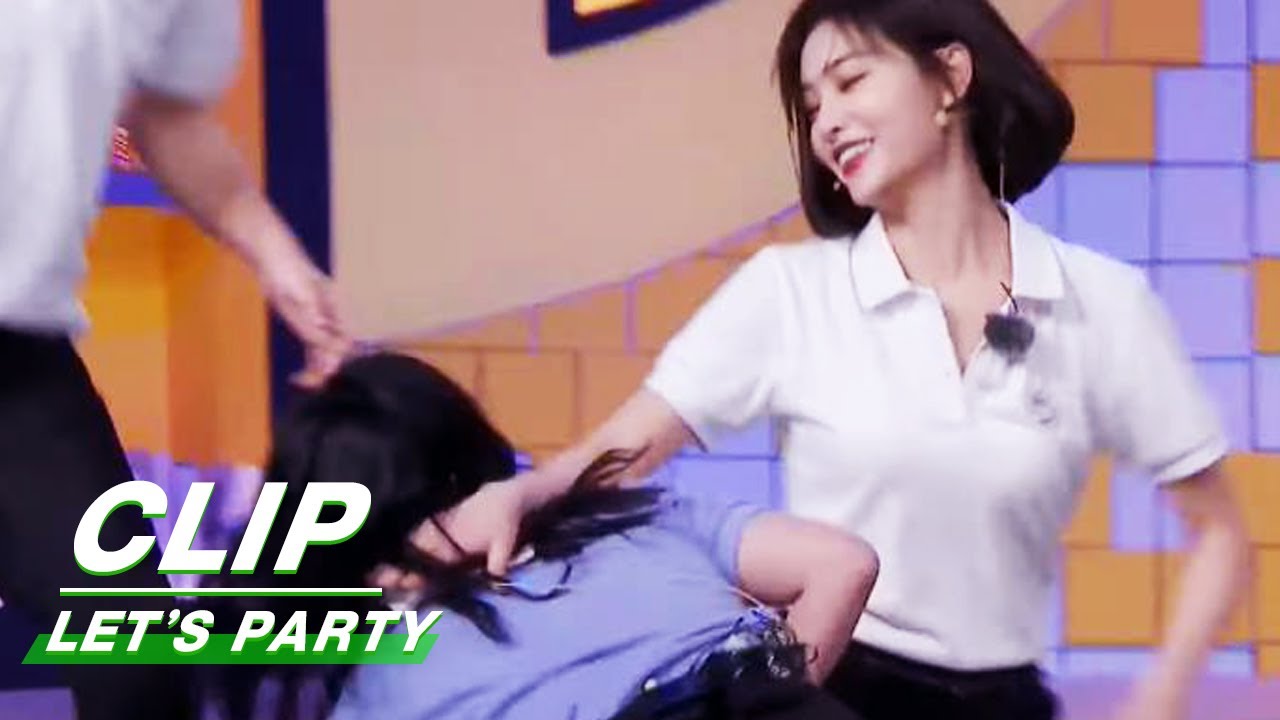 Clip: Xu Jiaqi & Zhao Xiaotang's Firece Battle | Let's Party EP12 | 非日常派对 | iQIYI