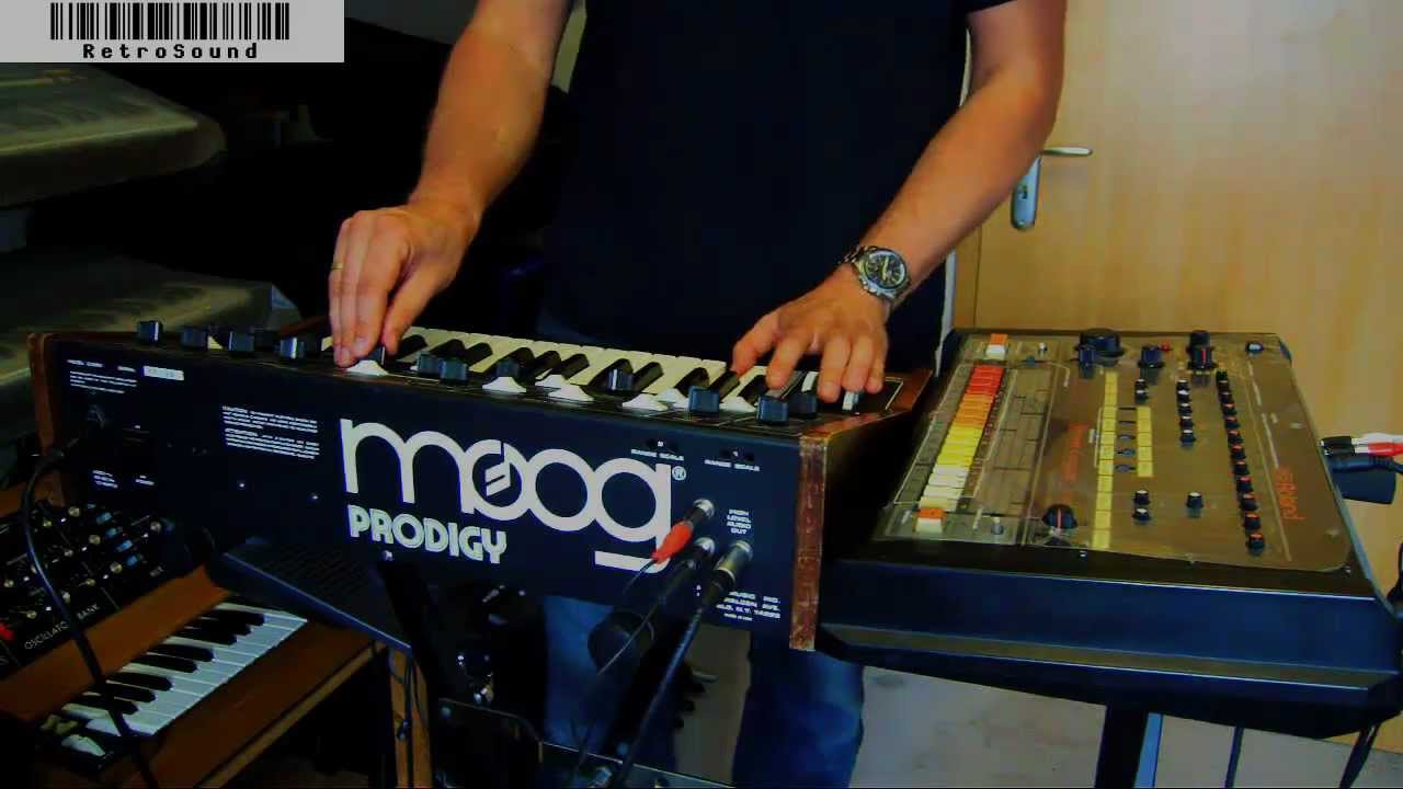 Moog Prodigy Analog Synthesizer (1979) 