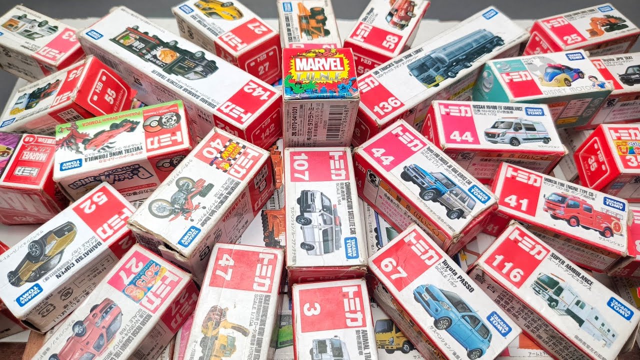トミカミニカーが箱に盛り沢山!収納するよ。トミカのベストコレクションを動画でまとめました! -