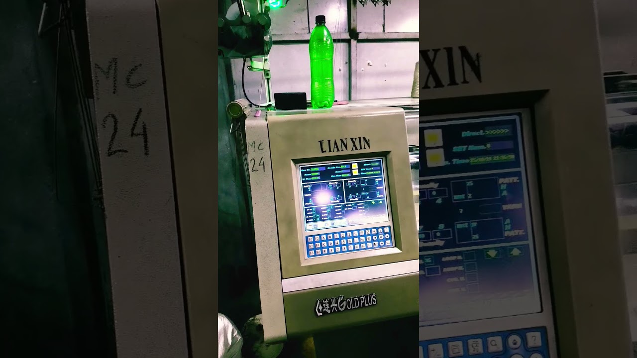 knitting computerized flat machine work