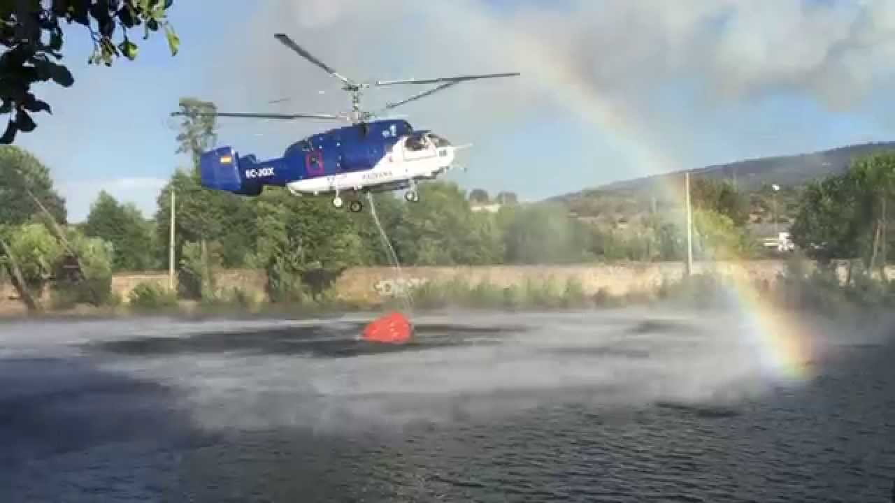 Incendio en Plasencia Sierra Sta. Bárbara. Helicóptero de extinción de incendios - Kamov 32.