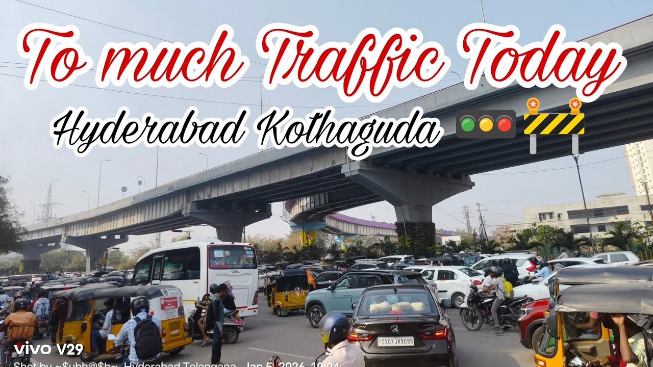 TOO MUCH TRAFFIC ⛔🚦 Today near sarath city mall morning 🌄#hyderabad #traffic #monday #viral 