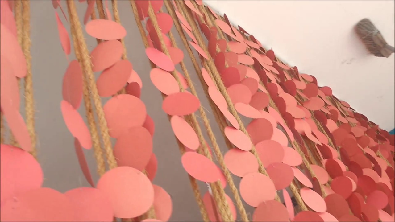 Cortina de bolinhas de papel