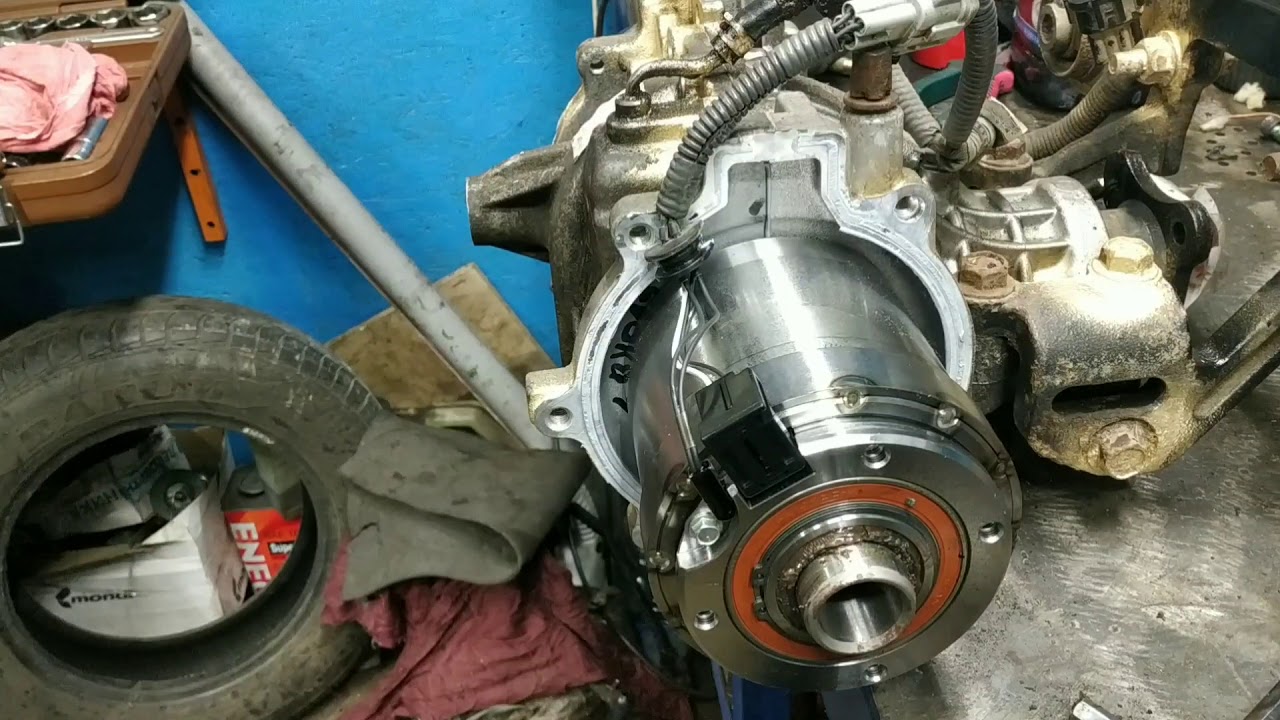 Разборка заднего редуктора Nissan Juke.