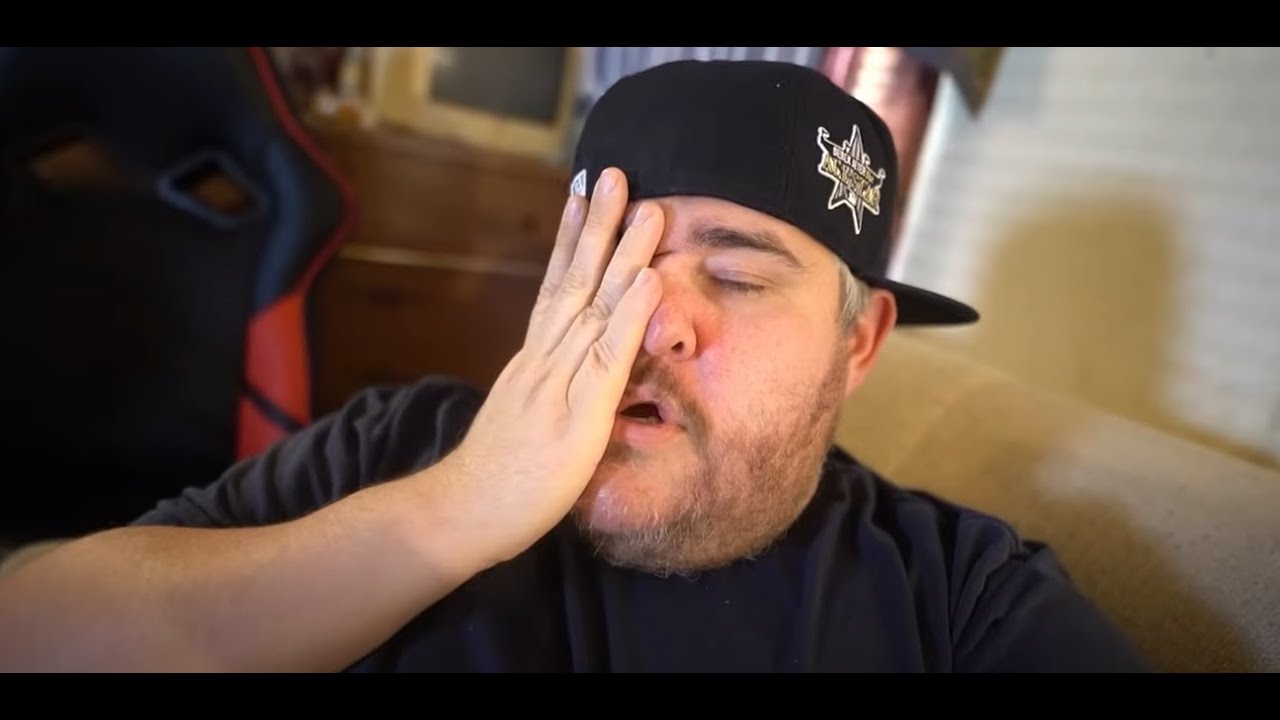 KidBehindACamera съел мой торт!!